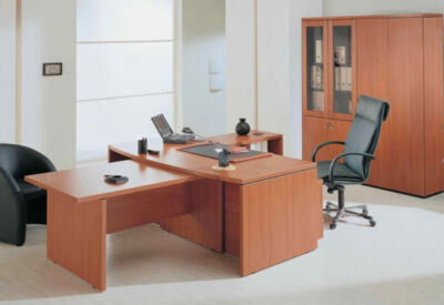 Ansamblu birou: biroul cu mai multe locuri