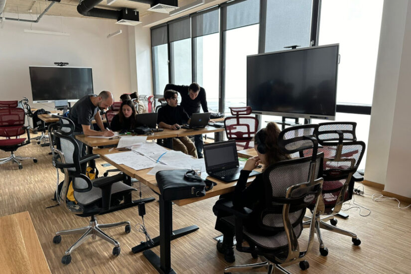 Atelier internațional pentru studenți și producători de mobilă