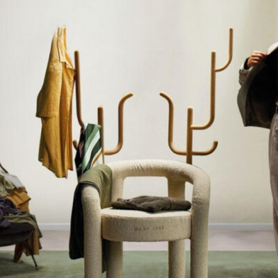 Invenția momentului: scaunul pentru haine puțin purtate