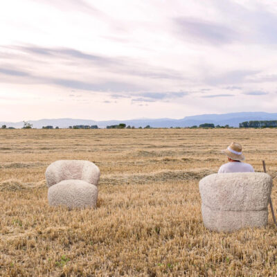 Cele mai trăsnite fotolii outdoor de la Mobarta