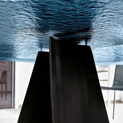 Noam: mobilier luminos pentru terase
