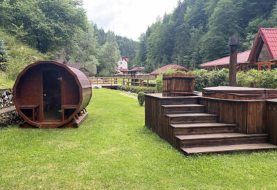 Rustic World – sauna de exterior, produsă în România