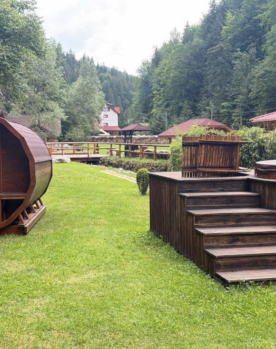 Rustic World – sauna de exterior, produsă în România